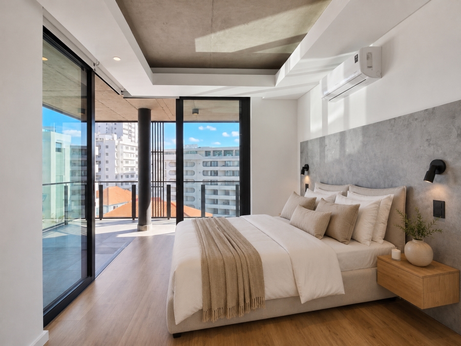 2 Bedroom Property for Sale in Sea Point Western Cape